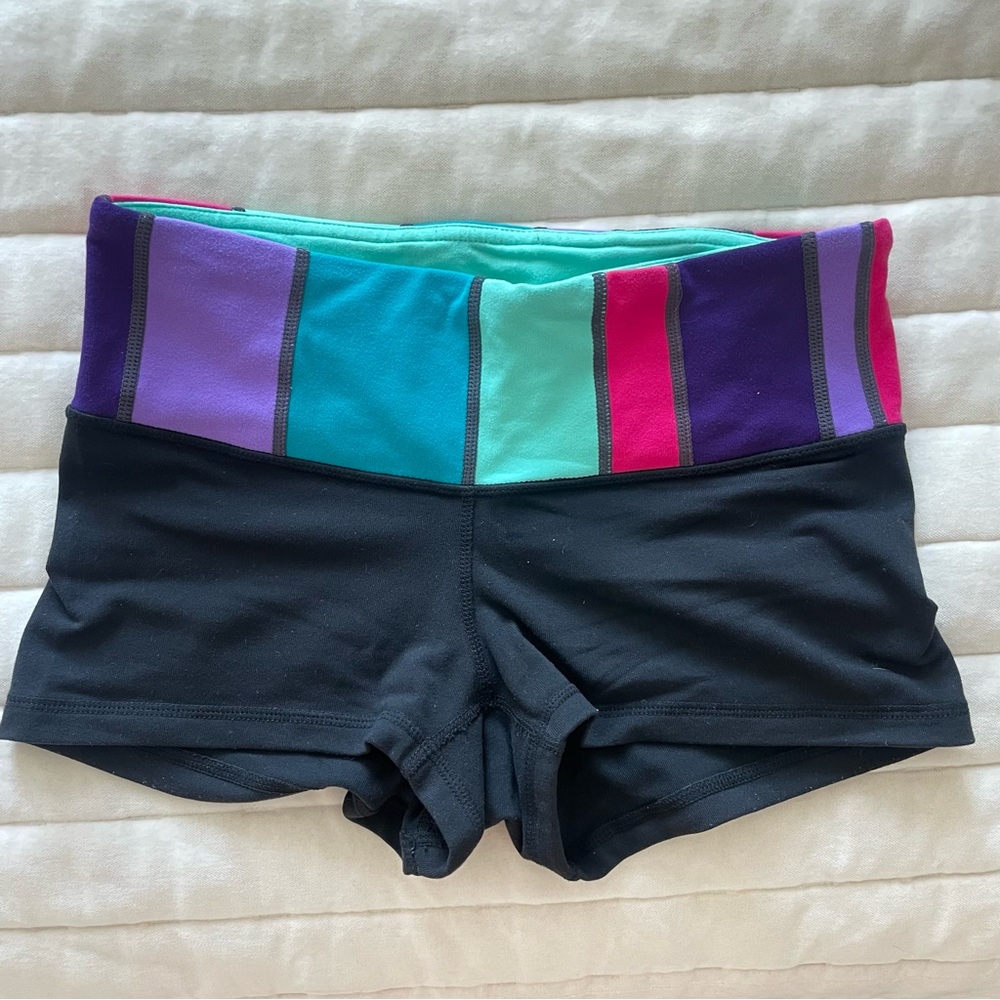 RARE Lululemon Reversible Boogie Shorts